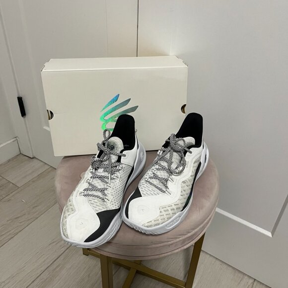 NEW Under Armour Curry 11 Champion Mindset Unisex Sneakers Size 9 main image 4